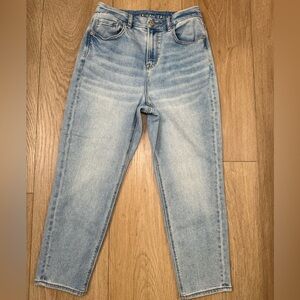 AE Curvy Mom Jean size 2 extra short